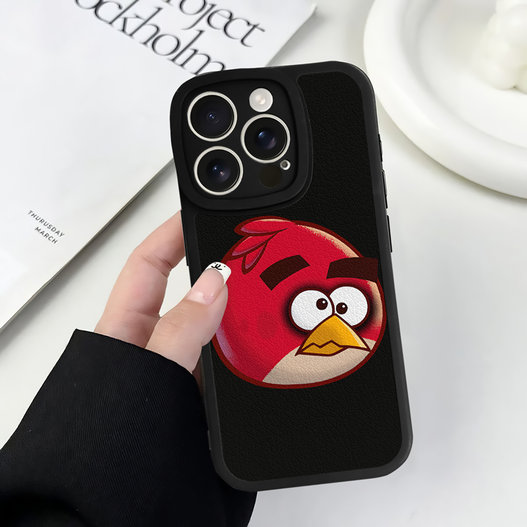 （画像用） Angry Birds アングリーバード 【iPhone 16シリーズ対応】シリコンスマホケース（レザー調） 材質：シリコン